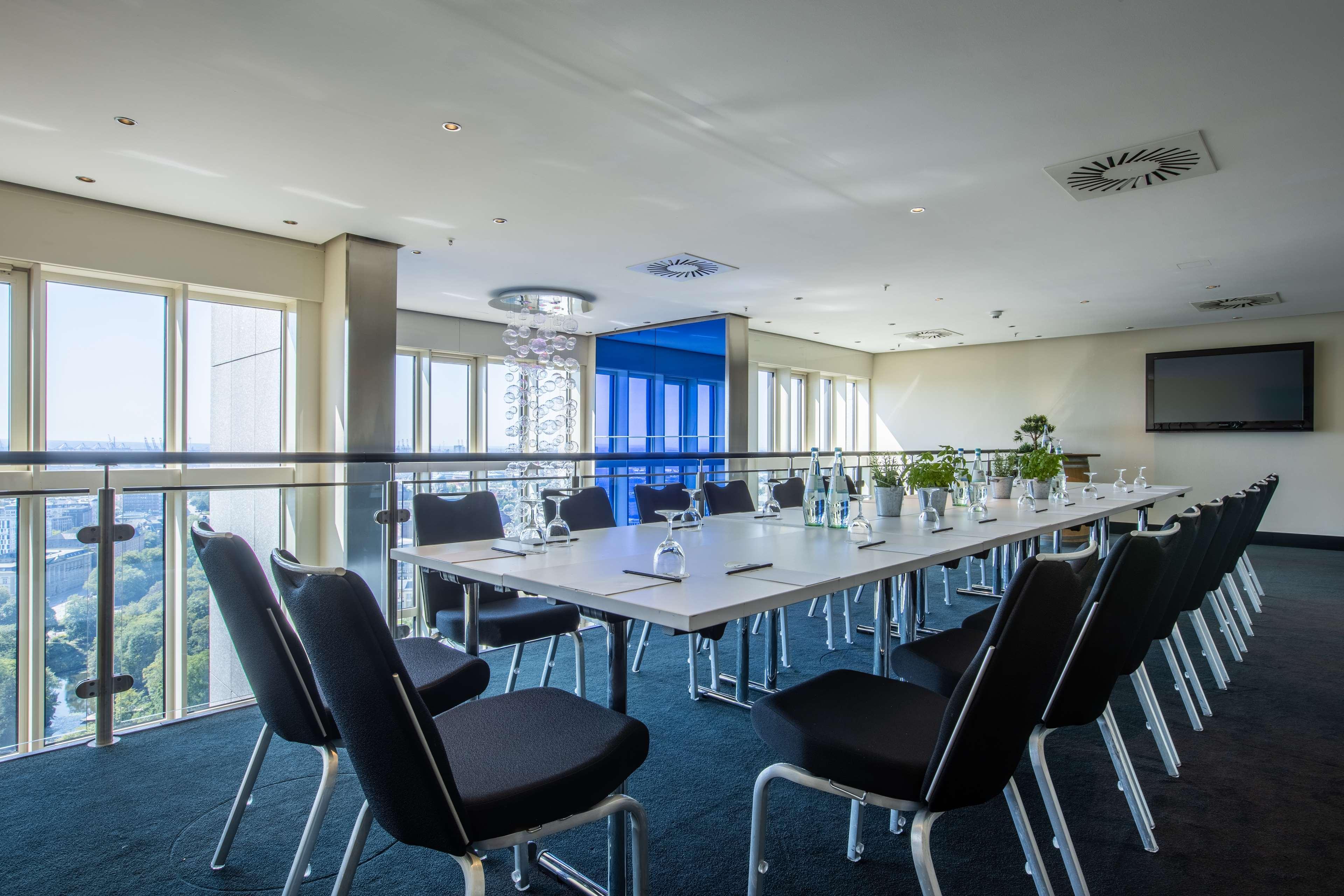 Radisson Blu Hotel, 4* Hamburgo