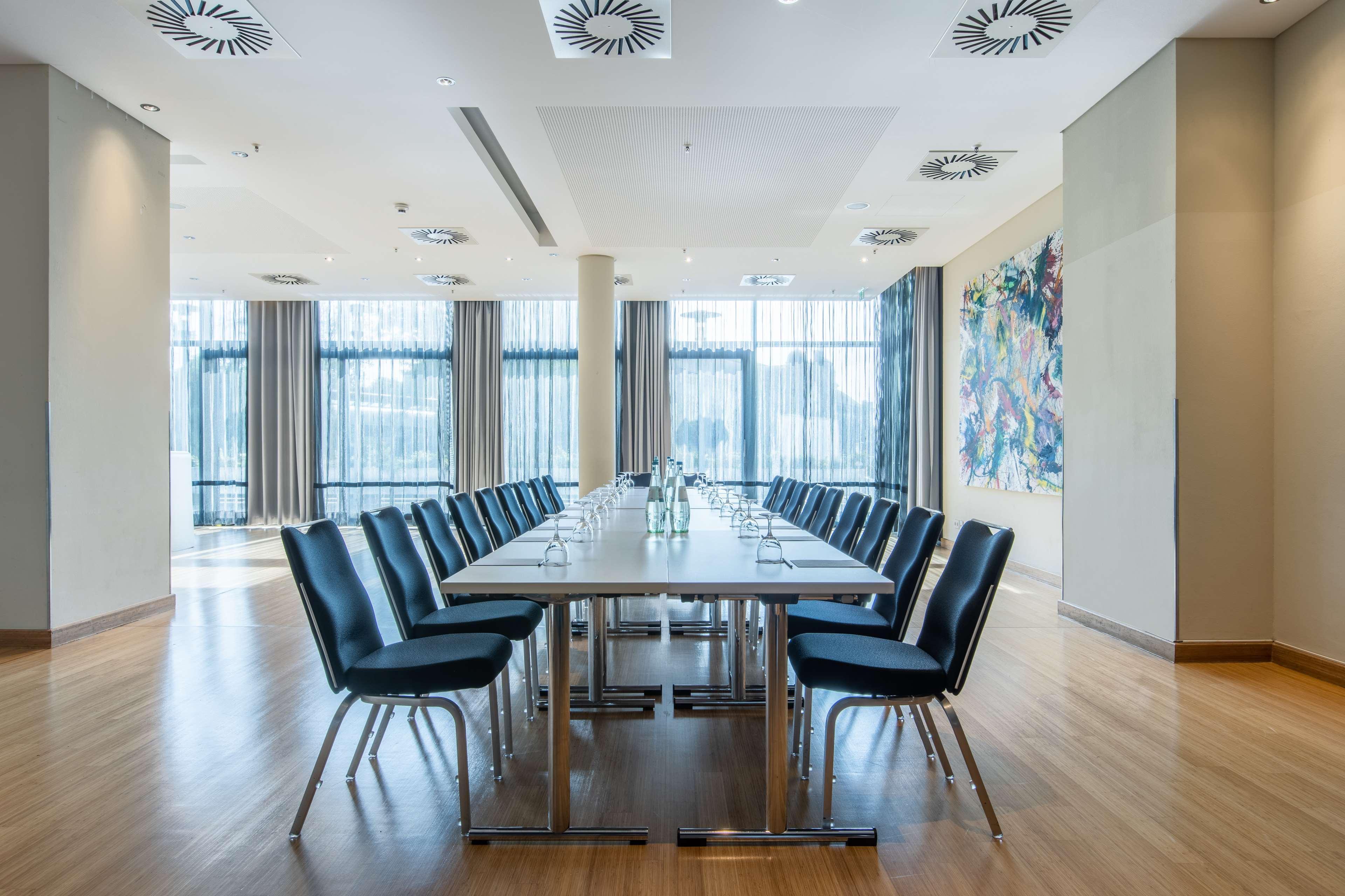 Radisson Blu Hotel, 4* Hamburgo
